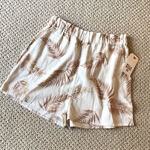 *BRAND NEW* Printed shorts